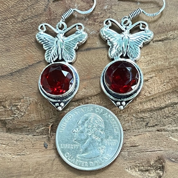 Garnet & rhodochrosite butterfly necklace with earrings - Picture 8 of 10